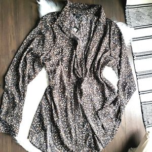 NWT RW&CO Long-sleeve Floral Front Knot Blouse Size XL